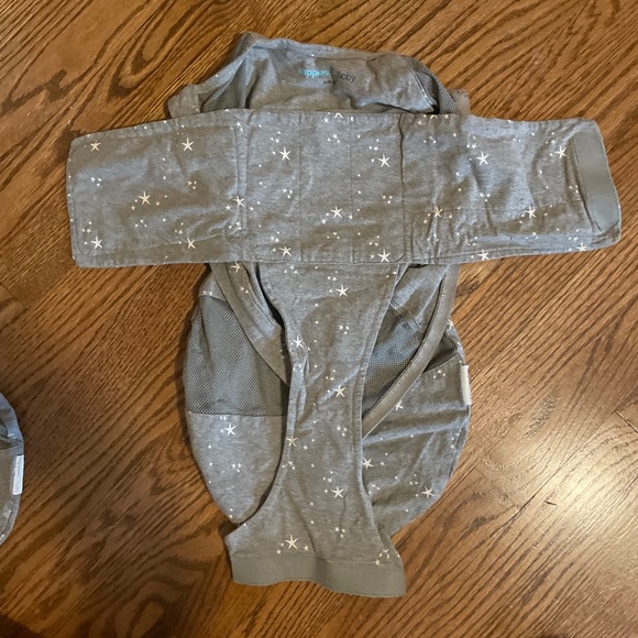 Baby swaddle wrap bundle - Picture 2 of 3